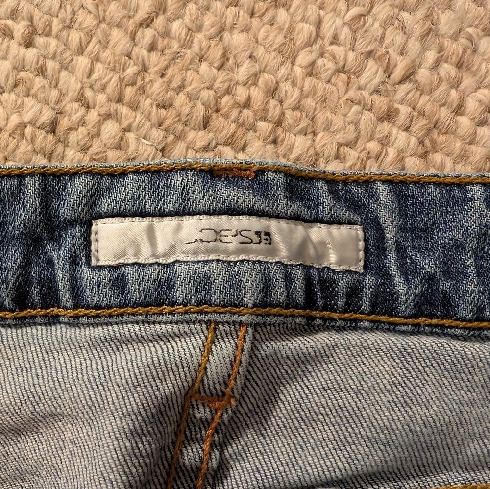 Joe's Jeans, size 29 distressed light wash - Picture 9 of 10